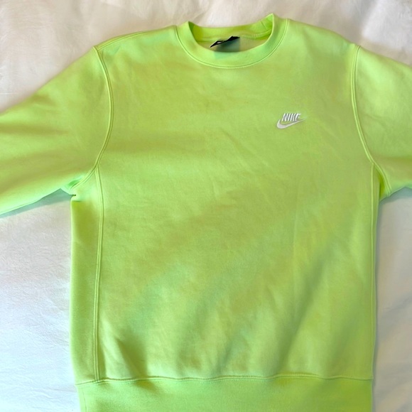 Neon green women’s Nike crew neck - Picture 1 of 1